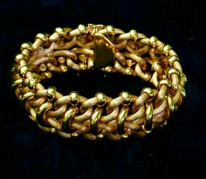 18K Yellow Gold Wide Mixed Link 6.5' Inch Bracelet-signed.