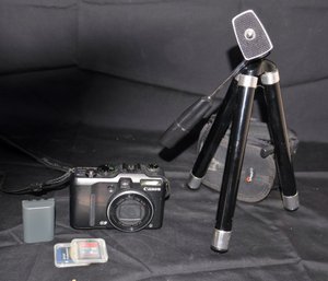 Canon PowerShot With Case And Metal Tripod