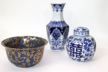 Pretty Blue & White Asian Style Dcor Includes Vase & Ginger Jar With Tapestry Style Bowl