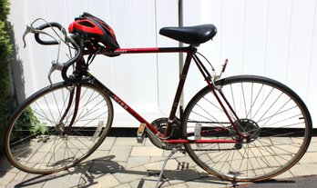 Schwinn World Sport Racing Bicycle With Cannondale Helmet