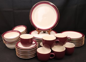 Mikasa Transition Plum NG004 Dinnerware Includes Service For 8