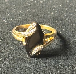 14K YG Onyx Ring With Diamond Accents - Size 10.25