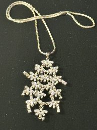 Beautifull Crystal Snowflake Pendant On 15.75 Inch Sterling Silver Necklace