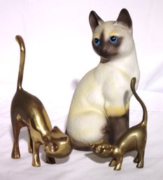 Vintage Siamese Cat Ceramic Figurine Includes 2 Vintage Brass Cat Miniatures