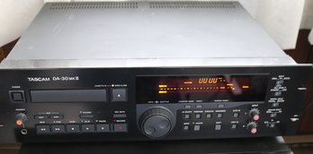 Tascam DA-30 MK II Mountable Digital DAT Recorder