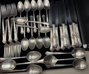 Sterling Silver Vintage State House (Oneida) Stately Pattern Partial Flatware Set - 32 Pc Total