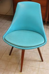 Vintage MCM Chair By LV Chair Corp - Need To Be Refinished