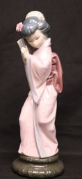 Lladro Shy Japanese Geisha Porcelain Figurine