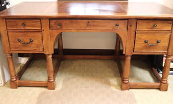 Hekman Fine Quality Furniture Executive Style Desk