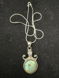 Sterling Silver Beautiful Labradorite Pendant On 20' Sterling Snake Necklace