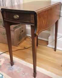 Vintage Federal Hepplewhite Style Inlaid Dark Wood Drop Leaf Side Table With Brass Accents