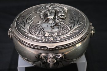 Antique Continental / European 800 Silver Box With Embossed Profile Of Marie Antoinette Rams Heads 16.31 Ozt.