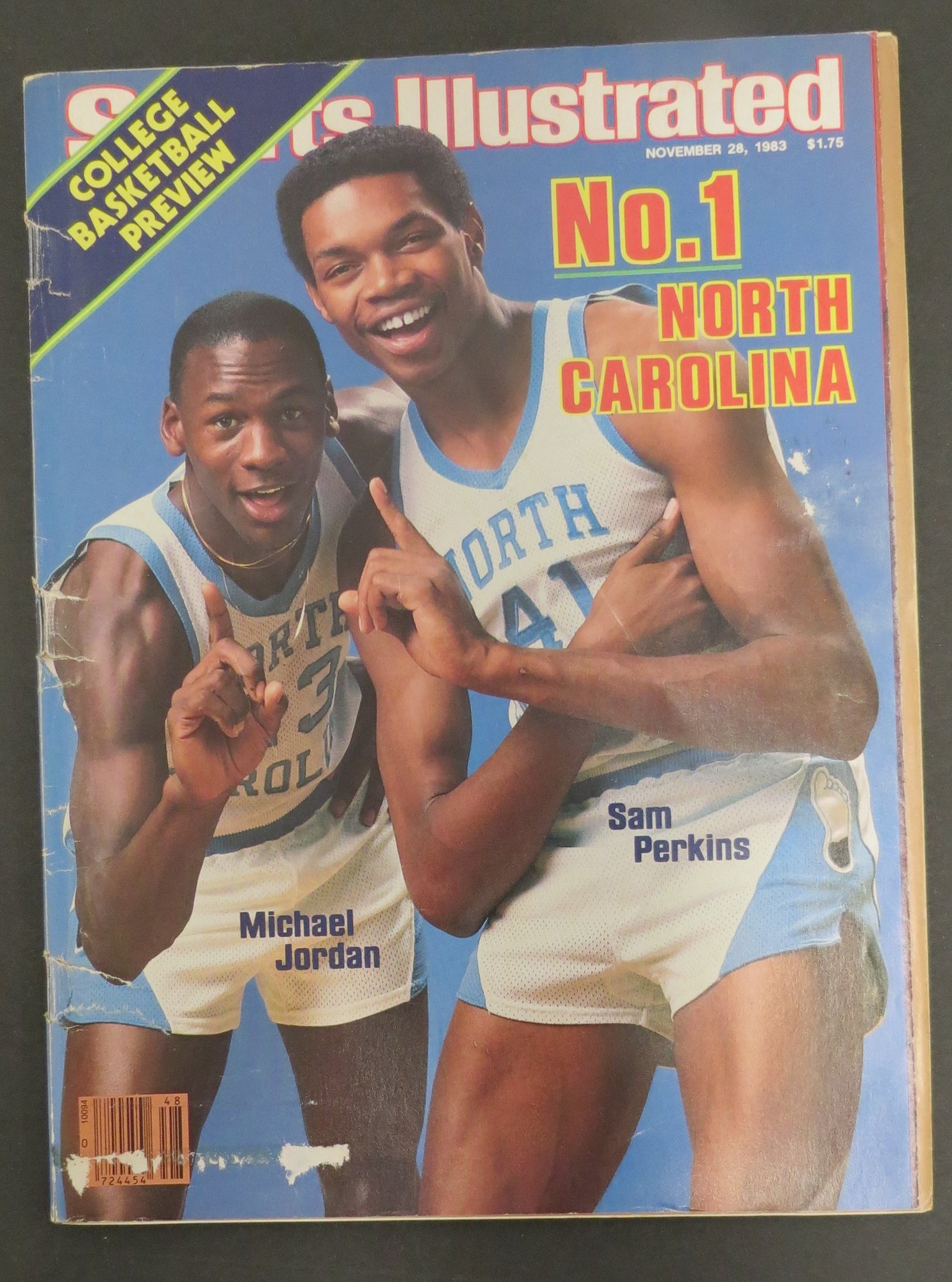 1983 Sports Illustrated Magazine With MICHAEL JORDANs Baseball First