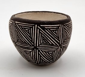 Deanna Garcia Native American Acoma Pueblo New Mexico Pottery Mini Bowl