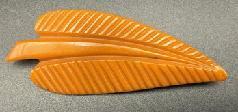 Vintage Art Deco Carved Bakelite Butterscotch Feather Pin Brooch  - 9.0 Grams