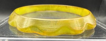 Vintage Art Deco Carved Bakelite Marble Green Apple Juice Bangle Bracelet  - 10.2 Grams