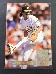 1994 Donruss Dennis Eckersley Baseball Card - Mint - Special Edition Foil Parallel