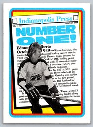1990 Topps Wayne Gretzky Hockey Card - Mint