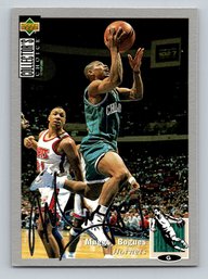 1994 Collector's Choice Mugsy Bogues Basketball Card - NM - Signature Parallel
