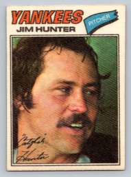 1977 Topps Jim Hunter Cloth Sticker Baseball Card - NM/MT