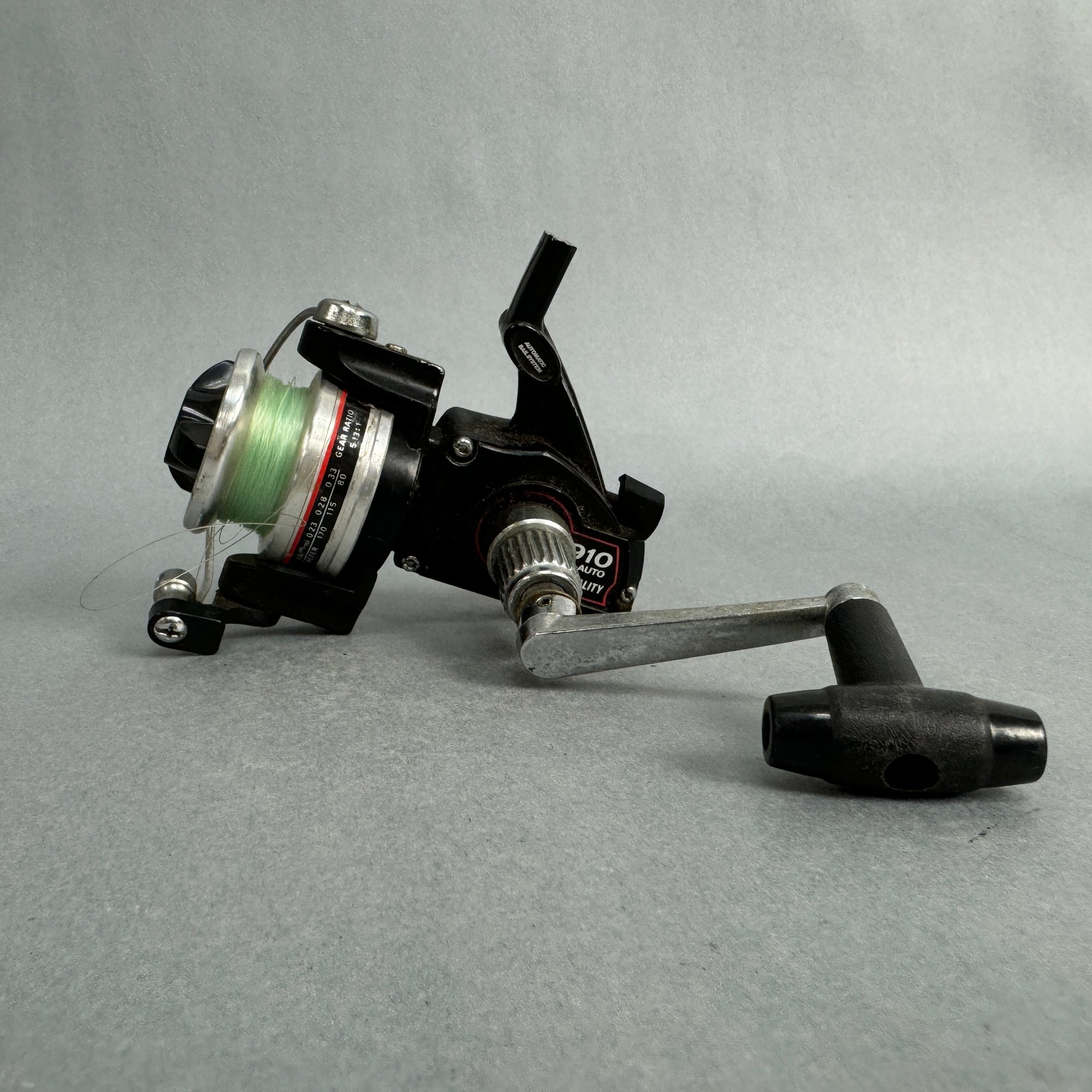 closed spool fishing reel KastKing Spincast Fishing Reel,High Speed 4.0:1 Gear Ratio, Includes Monofilament Line-Brutus