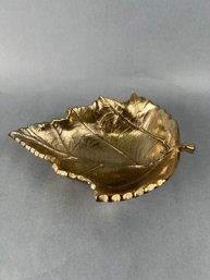 Lily Pearl Decorative Aluminum Leaf.
