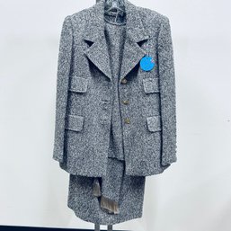 David Hayes Platinum Tweed 4 Piece Suit - Size 8