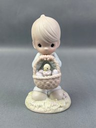 Precious Moments - Wishing You A Basket Full Of Blessings - 1987