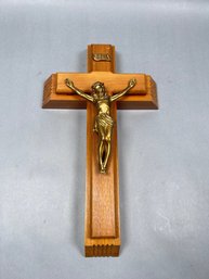 Wood And Gold Finish Sick Call Crucifix Set - 13.25'