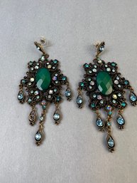 Brass Tone Blue Glass Fashion Earrings.