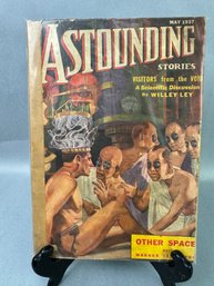 Astounding Stories Pulp Novel      May 1937