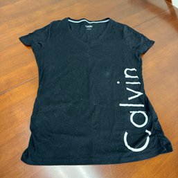 Calvin Klein Black T-shirt - Size Large