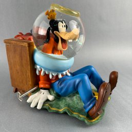 Goofy Music Box And Snow Globe