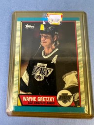 1989 Topps 156 Wayne Gretzky.
