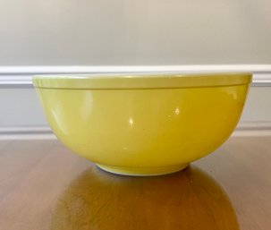 Vintage Yellow Pyrex Bowl