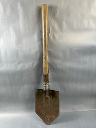 Folding Trench Shovel