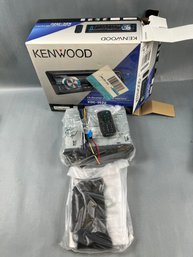 Kenwood Auto Receiver With USB Interface: Model KDC-352U