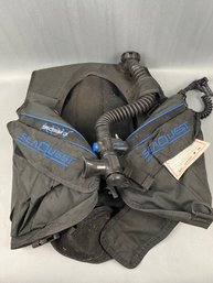 Seaquest Spectrum 3 Model 313202 Scuba Vest.