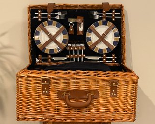 Picnic Time Basket And Dining Essentials *local Pick Up Only*