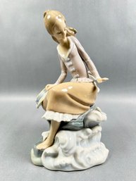 At The Seaside - Lladro Figurine