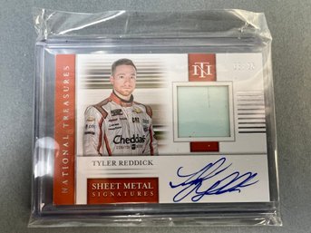 2017 Panini National Treasures Signature And Sheet Metal Tyler Reddick 16 Of 25.