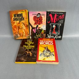 Lot Of 5 Sci-fi Books