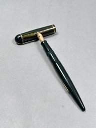 RARE EVERSHARP SKYLINE FOUNTAIN PEN 1940s, LARGE SKYLINE, GREEN/GOLD