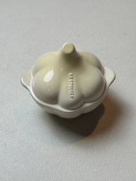 Le Creuset Meringue Onion/garlic Jar