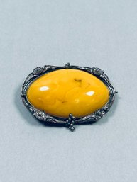 Vintage Large Art Nouveau Oval Shaped Butterscotch Amber Cabochon Brooch