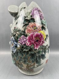 Large Chinese Porcelain Controlled Crazing Vase.
