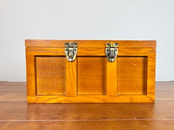Small Oak Carpenter Box