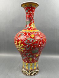 Large China Famille Rose Jingdzehen Red Porcelain Vase.