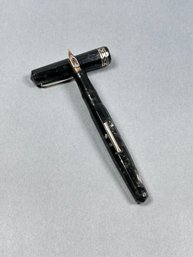 Vintage Wahl-Eversharp Doric Fountain Pen With Adjustable Nib