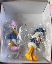 Madame Alexander Wendy Loves Donald And Daisy